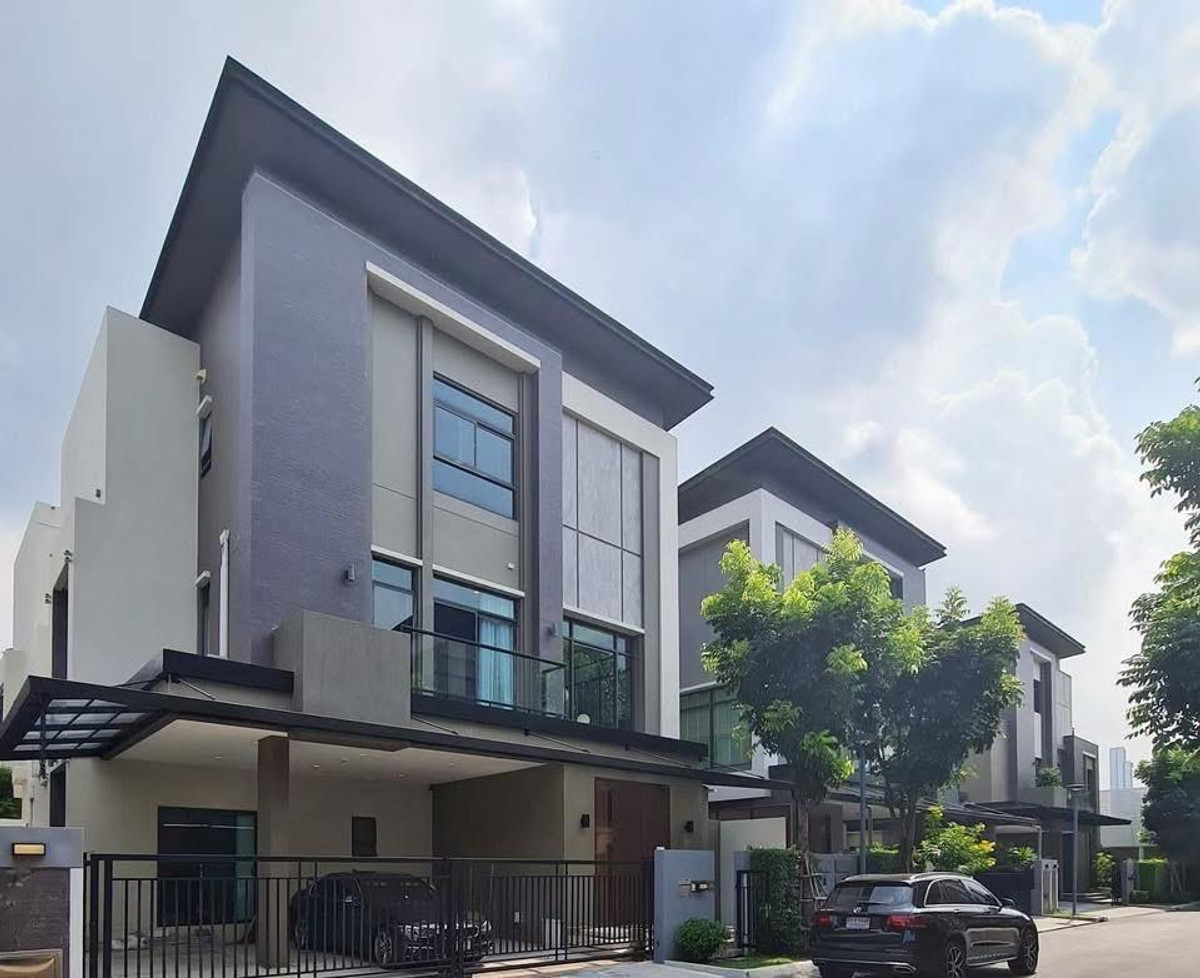 ขายบ้านเดี่ยวระดับ Luxury ใจกลางสุขุมวิท พื้นที่ใช้สอยใหญ่ ฟังก์ชันครบ 32M [MKh260302]