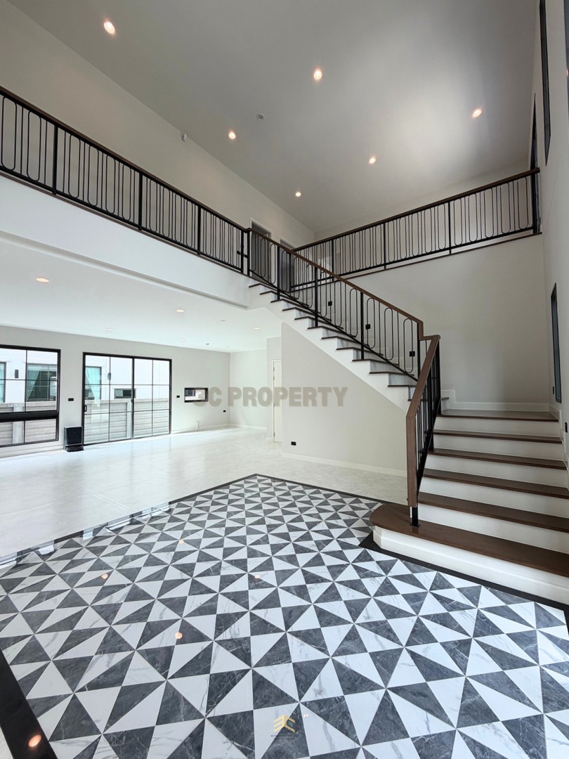 Big luxury house: Setthasiri Ngamwongwan (Corner plot) Special 29 million baht. – รูปที่ 4