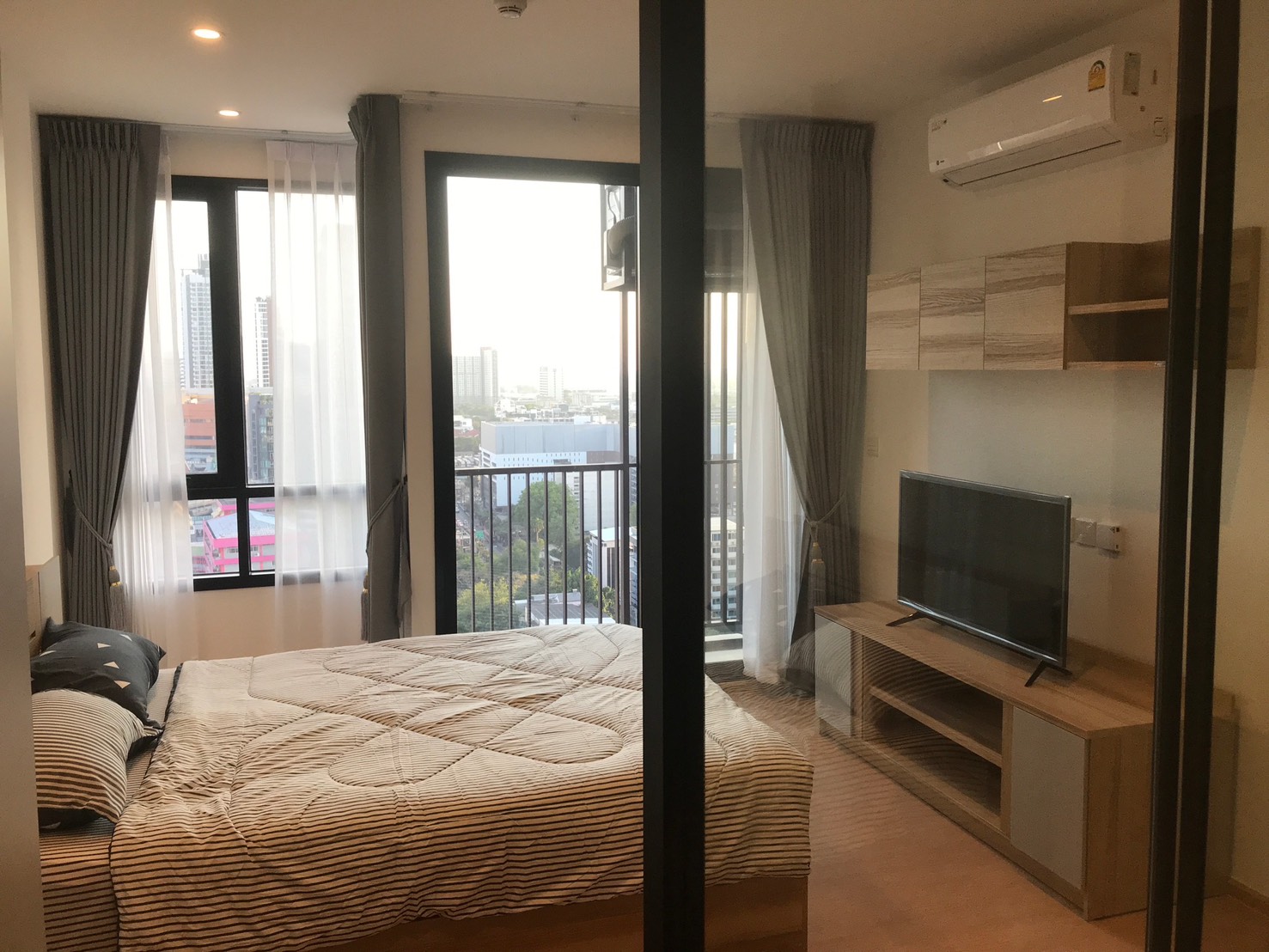 [] Maru Ekkamai2 Condominium : 1 bed room for SALE