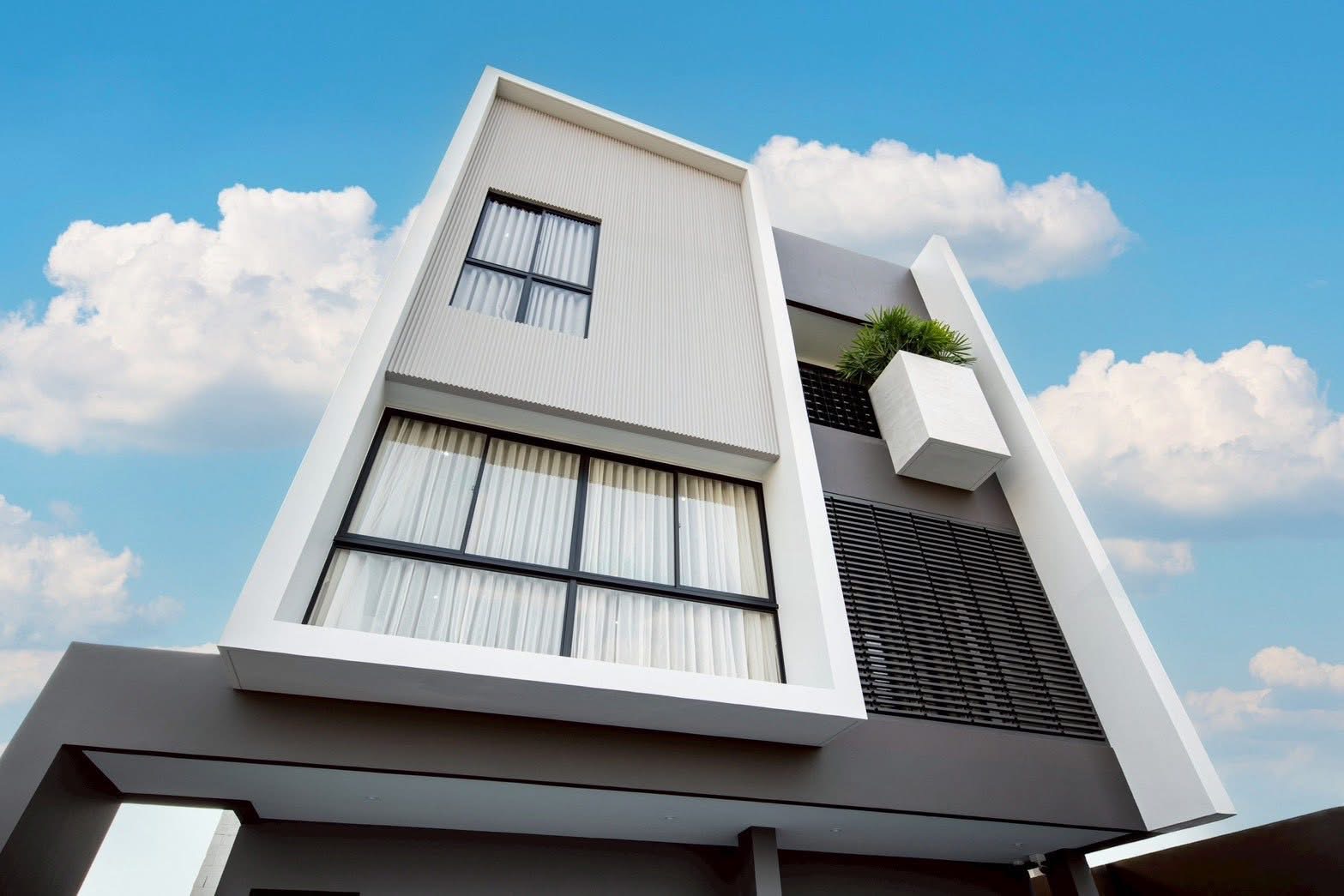 บ้านเดี่ยว 3 ชั้น โครงการใหม่ 𝐅𝐞𝐞𝐥 𝐓𝐨𝐰𝐧 ลาดพร้าว 𝟏𝟎𝟏 บ้านเดี่ยวสุดหรู ใจกลางลาดพร้าว ใกล้ MRT ลาดพร้าว 101 เพียง 3 นาที! – รูปที่ 2