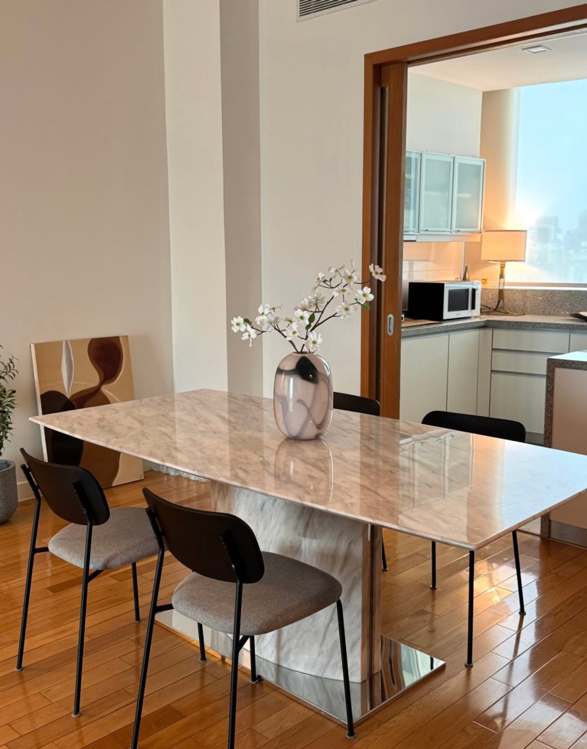 For sale, hot condo in Asoke with maidroom, Benjakitti Park view,fully furnished, hight floor, ready to move in! – รูปที่ 2