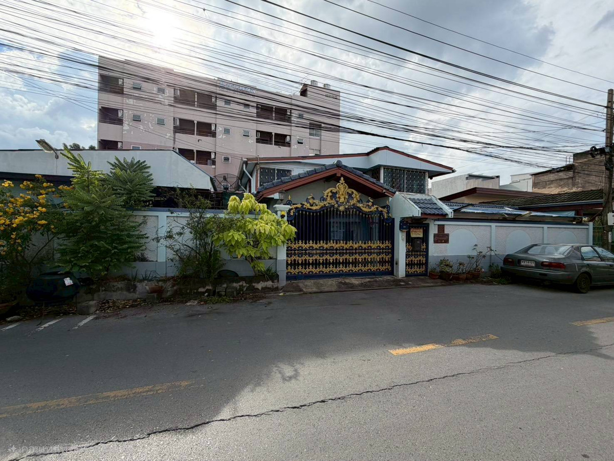 296AGJD Large detached house, close to the BTS, only 150 meters walk! | Ramindra 42/1 (km. 6) 296AGJD Large detached house, close to the BTS, only 150 meters walk! | Ramindra 42/1 (km. 6)