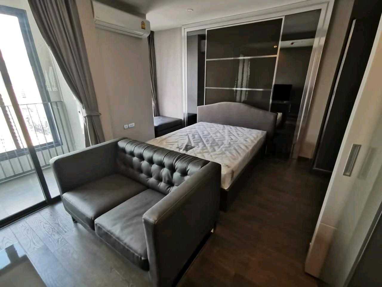 💰 Rent 19,000 baht/month 📅 Minimum rental contract 1 year ✨ Luxury condo in the heart of the city, near MRT Samyan, convenient travel, next to Chulalongkorn University, beautiful room, ready to move in. Open city view, not blocked ✨ – รูปที่ 2