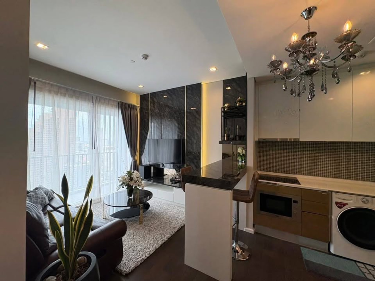 ขายคอนโด The Crest Park Residence ราคา 7,890,000 บาท [TTs260404]