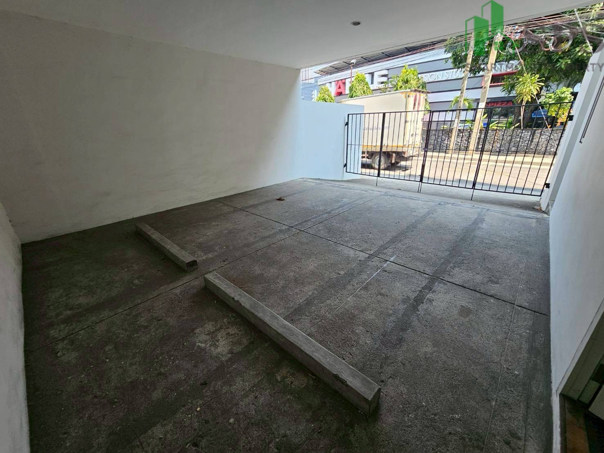 Home Office for Rent near BTS Punnawithi (SPSP656) – รูปที่ 3