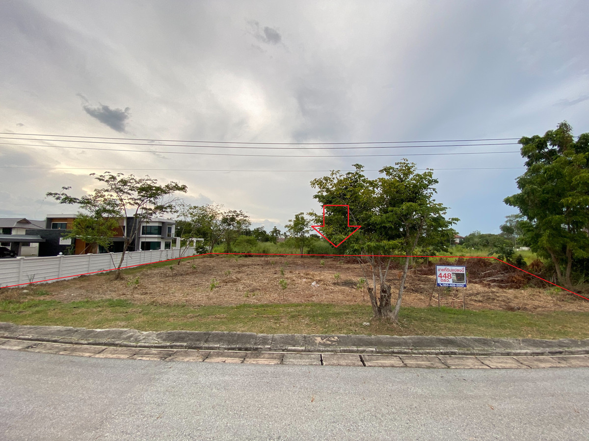 Urgent sale, land in Panya Resort Village, Bang Phra, Si Racha District, Chonburi Province, area 1 rai 48 square wah, urgent, whole plot, cheap price. Urgent sale, land in Panya Resort Village, Bang Phra, Si Racha District, Chonburi Province, area 1 rai 48 square wah, urgent, whole plot, cheap price.