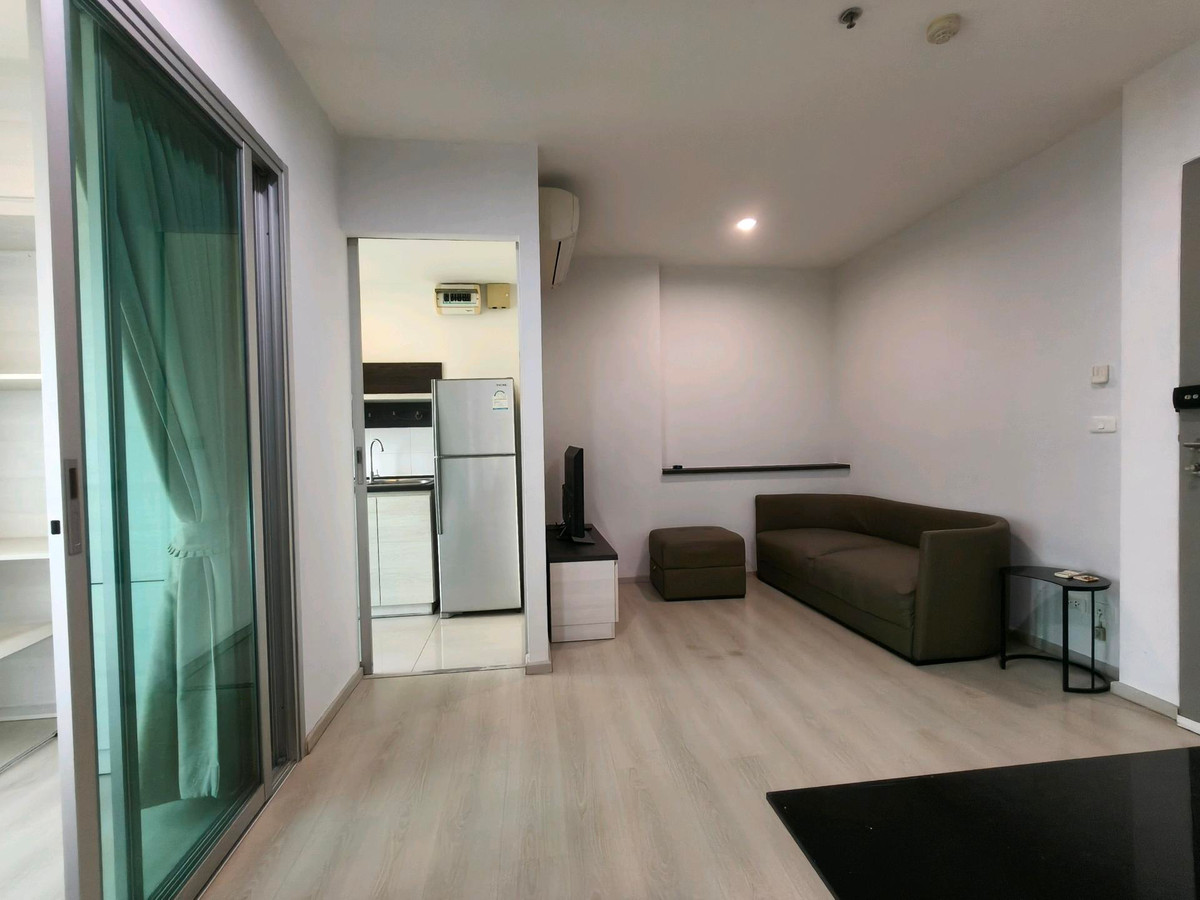 FOR RENT: Spacious 2-Bedroom Unit with Enclosed Kitchen FOR RENT: Spacious 2-Bedroom Unit with Enclosed Kitchen