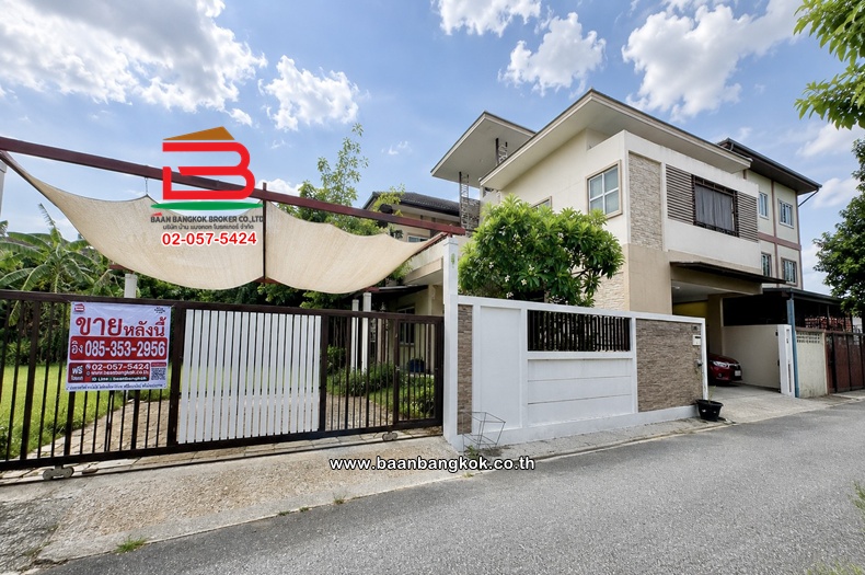 บ้านเดี่ยว+สำนักงาน เนื้อที่ 241 ตร.ว. ซอย รัชดาภิเษก 52 (หมู่บ้านซิเมนต์ไทย) แขวงลาดยาว เขตจตุจักร