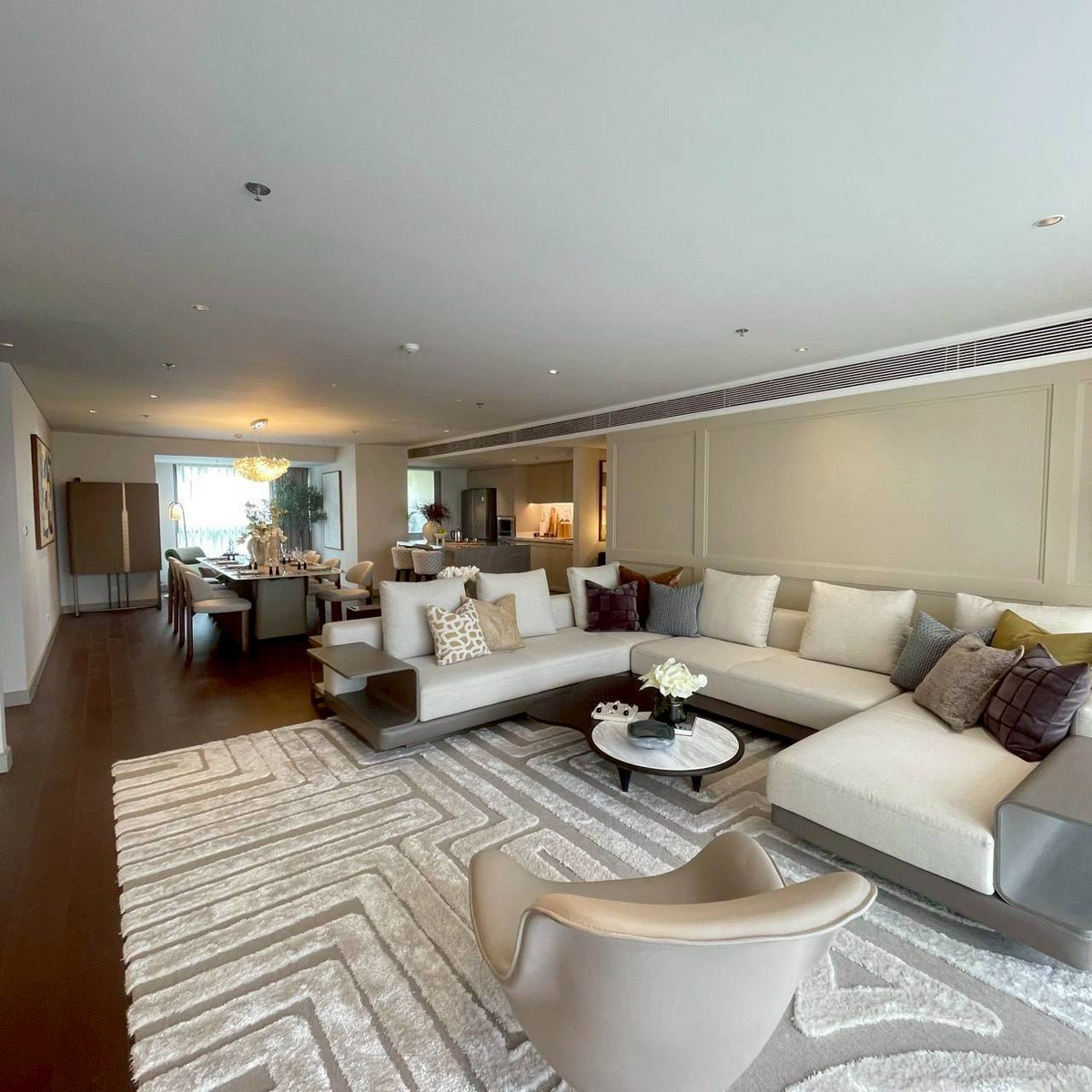 Canvas 39  Refined Private Living in the Heart of Sukhumvit 39
