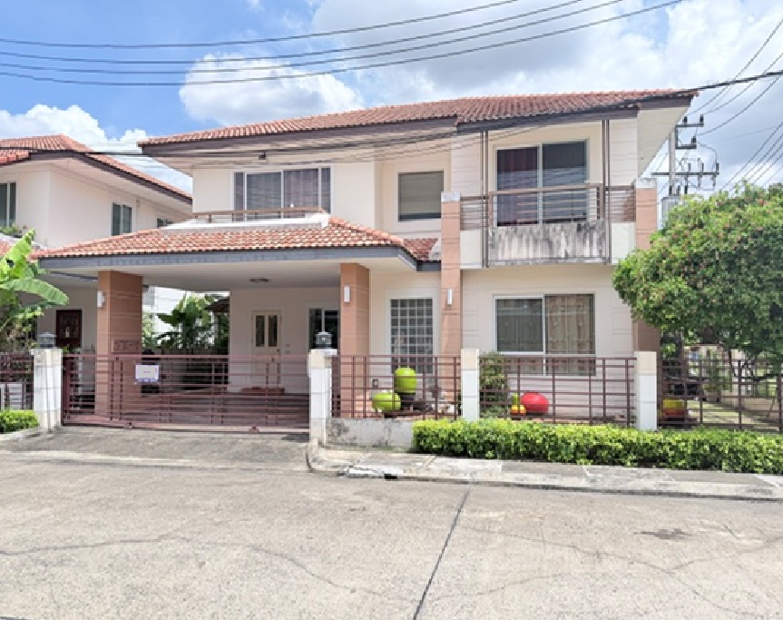 For Sale ขาย บ้านเดี่ยว 2 ชั้น หมู่บ้าน การ์เด้นท์วิลล่า เดอะวอลเตอร์ ฟร้อนท์ ปทุมธานี / ถนนชลมาร์คพิจารณ์ / รังสิต นครนายก คลอง 3 / พื้นที่ดิน 60 ตารางวา / พื้นที่ใช้สอย 170 ตารางเมตร / บ้านหลังมุม / บ้านสวยมาก / ตกแต่งพร้อม / เฟอร์นิเจอร์ built-In / แอร For Sale ขาย บ้านเดี่ยว 2 ชั้น หมู่บ้าน การ์เด้นท์วิลล่า เดอะวอลเตอร์ ฟร้อนท์ ปทุมธานี / ถนนชลมาร์คพิจารณ์ / รังสิต นครนายก คลอง 3 / พื้นที่ดิน 60 ตารางวา / พื้นที่ใช้สอย 170 ตารางเมตร / บ้านหลังมุม / บ้านสวยมาก / ตกแต่งพร้อม / เฟอร์นิเจอร์ built-In / แอร