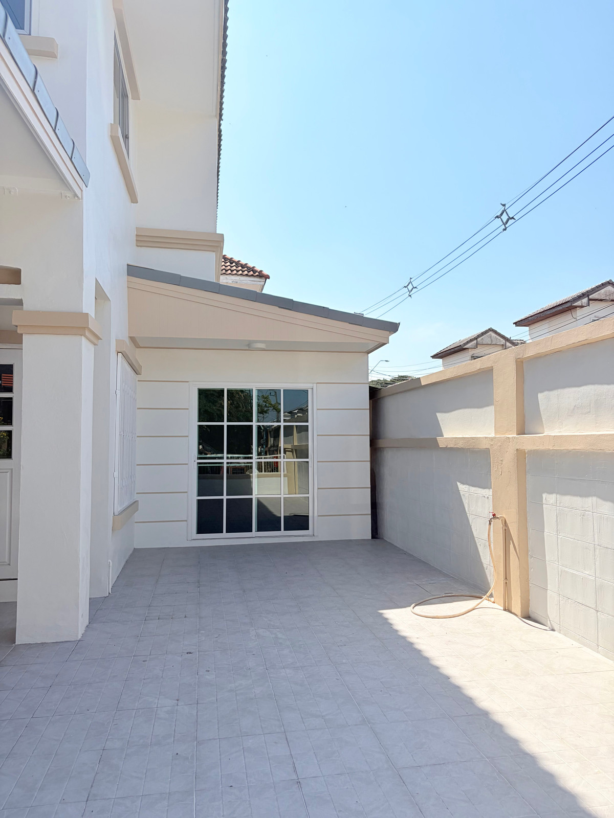 ทาวน์เฮาส์ 2 ชั้น หมู่บ้านเมืองประชา รีโนเวทใหม่พร้อมเข้าอยู่  – รูปที่ 4