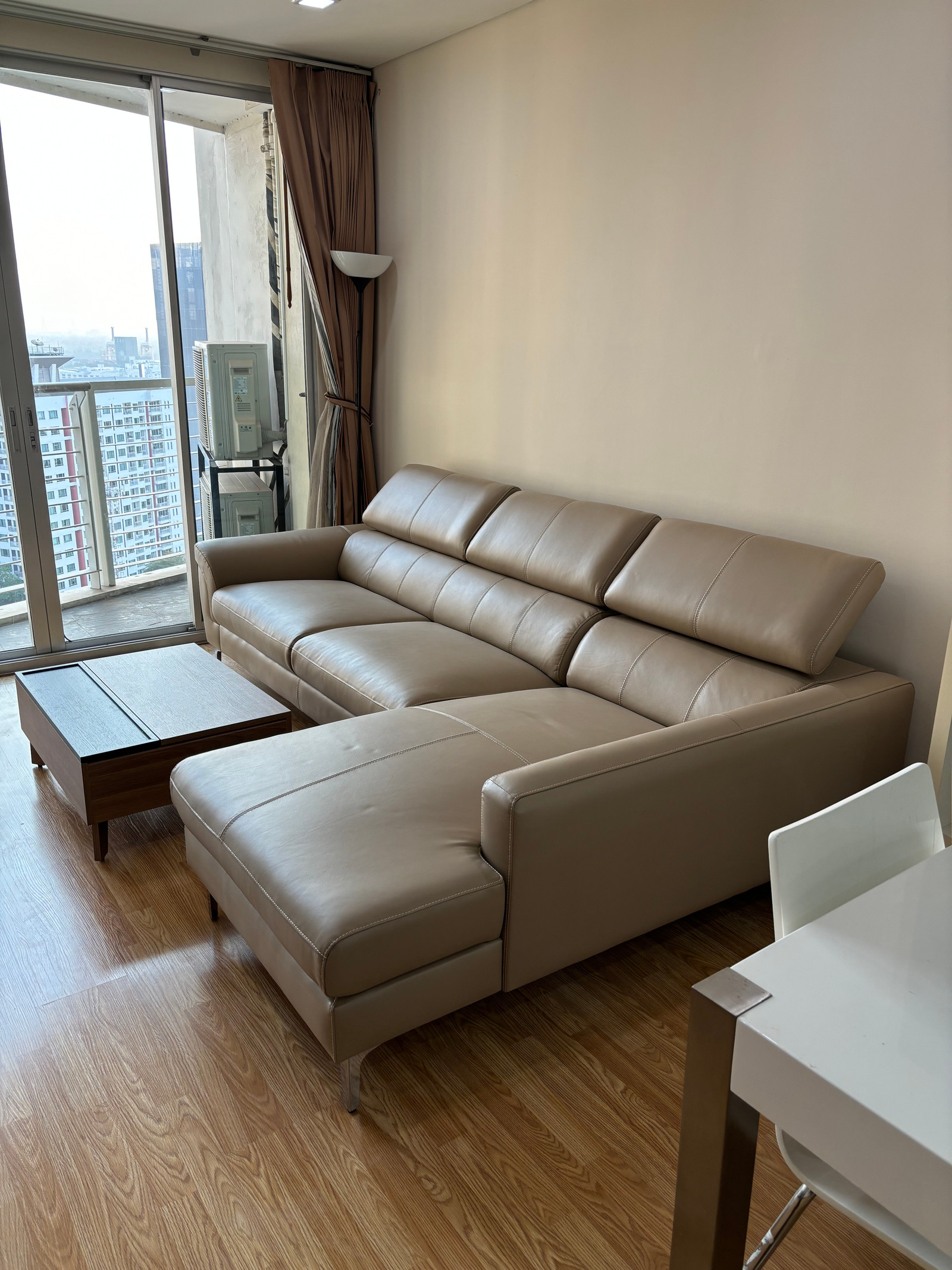 คอนโด 1 ห้องนอน 1 ห้องน้ำ ขนาด 52 ตารางเมตร ที่เลอลุก ให้เช่า 25,000 บาทต่อเดือน สุขุมวิท 71 สถานีรถไฟฟ้า BTS พระโขนง – รูปที่ 2
