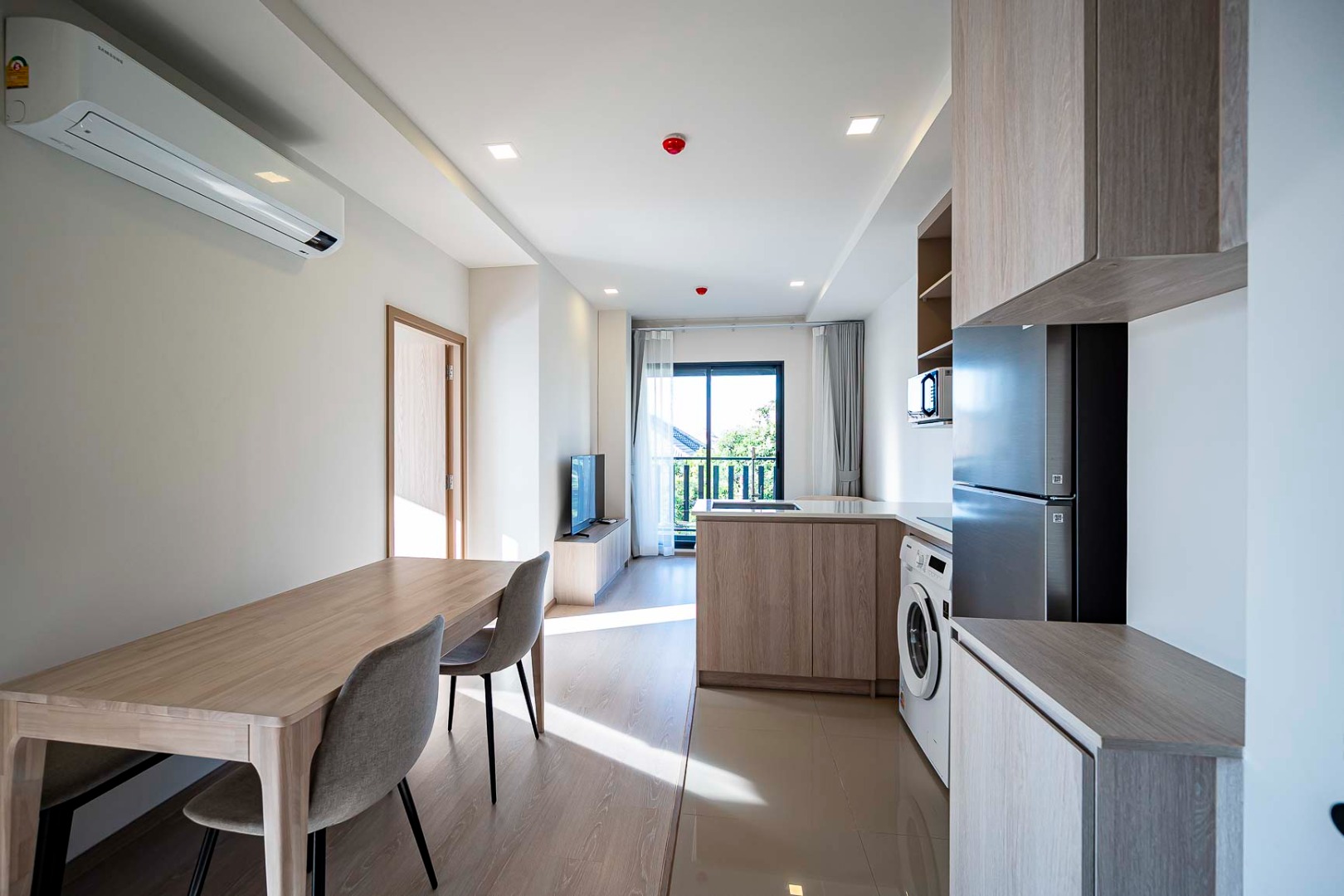 🔥Urgent Sale+🔥 Pynn Pridi 20, near BTS Phra Khanong Station. Fully furnished, ready to move in.