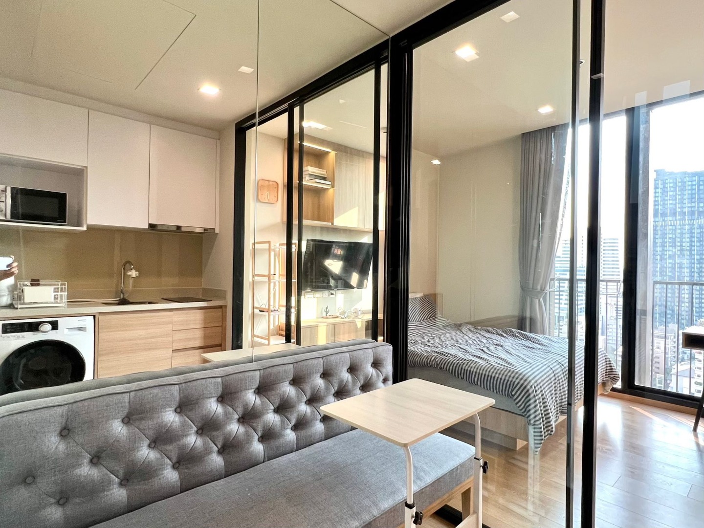 🔥For Rent Now🔥 Noble Around Sukhumvit 33, Ready to Move In! Fully Furnished High Floor Condo with Unobstructed View near BTS Phrom Phong