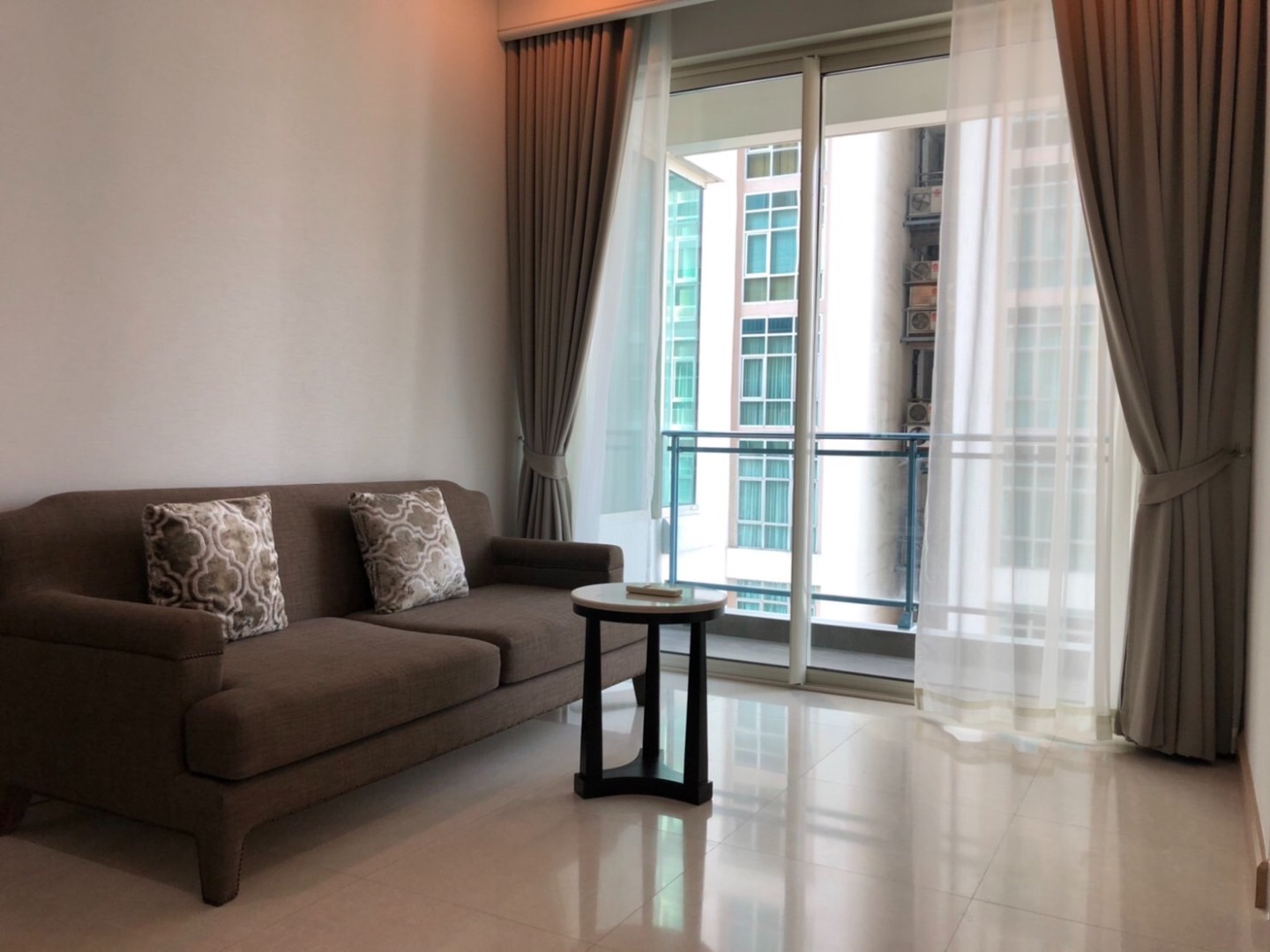 🔥Rent Now+🔥 Q Langsuan, near BTS Ratchadamri Station, fully furnished, ready to move in. 🔥Rent Now+🔥 Q Langsuan, near BTS Ratchadamri Station, fully furnished, ready to move in.