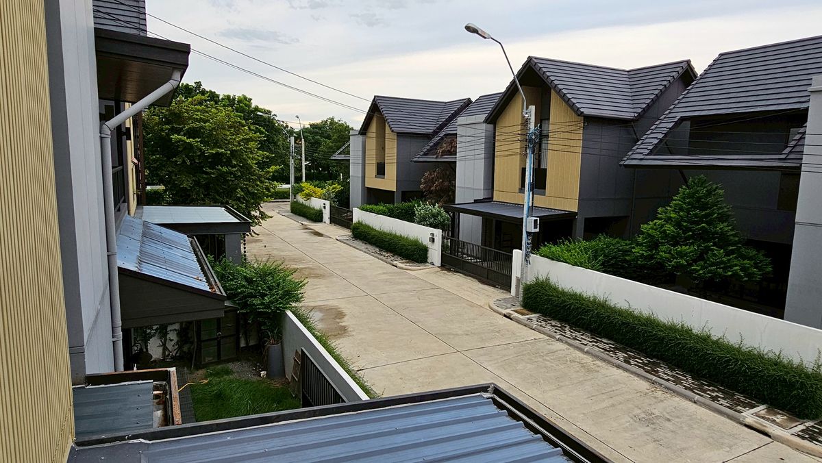 🔥 selling directly. Brand new house, beautiful design, Noble Gable Watcharapol, 3 bedrooms, with maid's room. 🔥 selling directly. Brand new house, beautiful design, Noble Gable Watcharapol, 3 bedrooms, with maid's room.