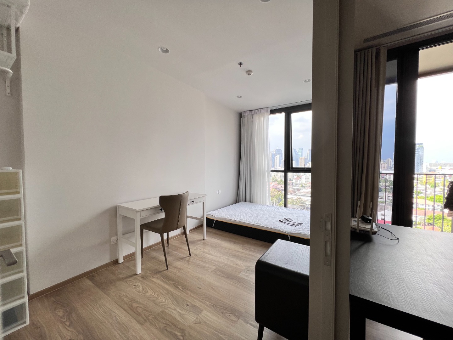 🔥Urgent Sale+🔥 Oka Haus, near BTS Thonglor Station, fully furnished, ready to move in.