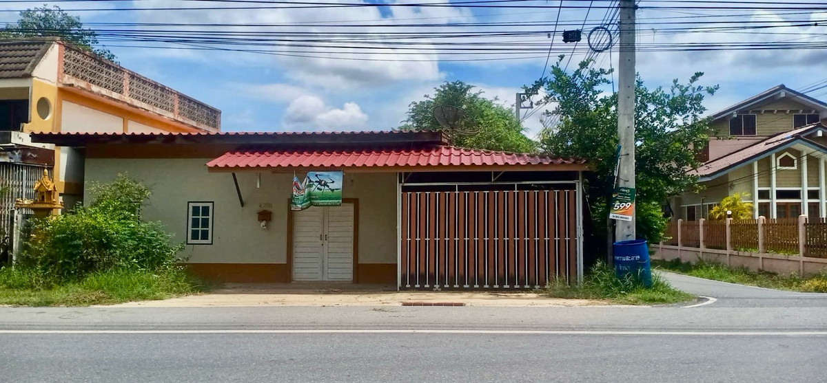 🩷 Urgent sale, house with land, size 45 sq m, 1 floor, 3 bedrooms, 1 bathroom, 1 hall, 2 parking spaces, Derm Bang Nang Buat District, Hua Na Subdistrict, Suphan Buri Province, line @900cqqhk tel 0859114585. 🩷. Selling below the appraised price.