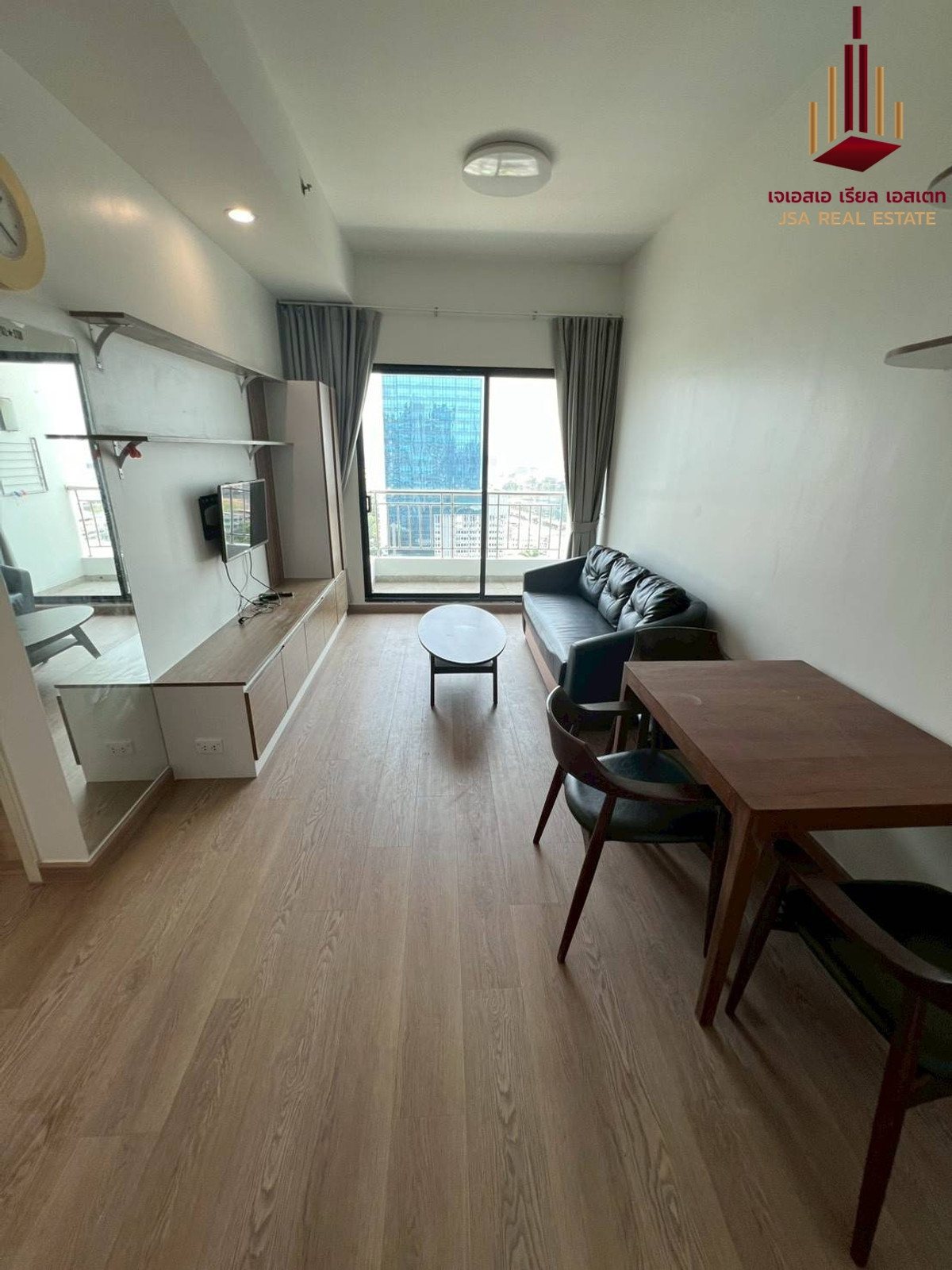 ✨ For Rent: Supalai Premier Narathiwas - Sathorn Condo ✨ 💰 Only 18,500 THB/month