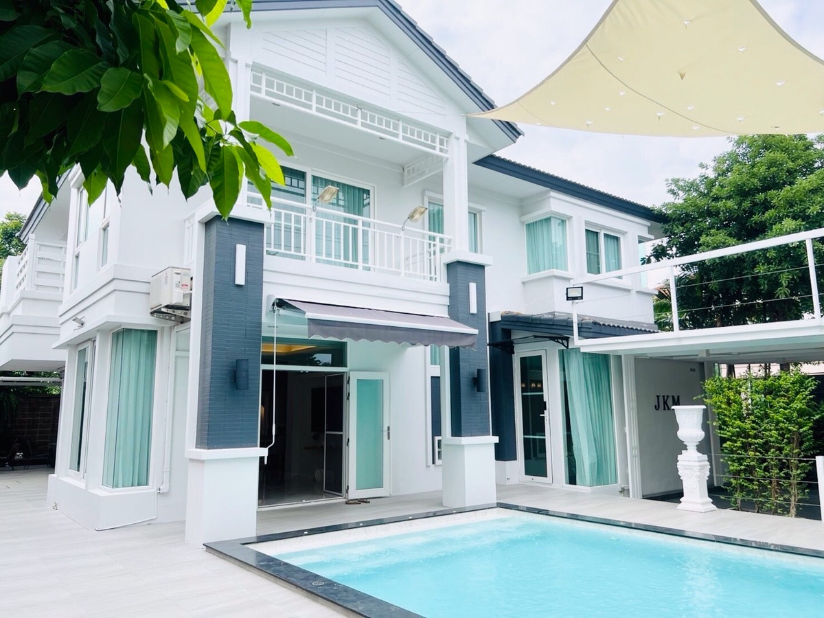 House for rent in Wararom Village Project, Premium Watcharapol-Chatuchot. Quali House Or Ngoen Sai Mai Bangkok 10220