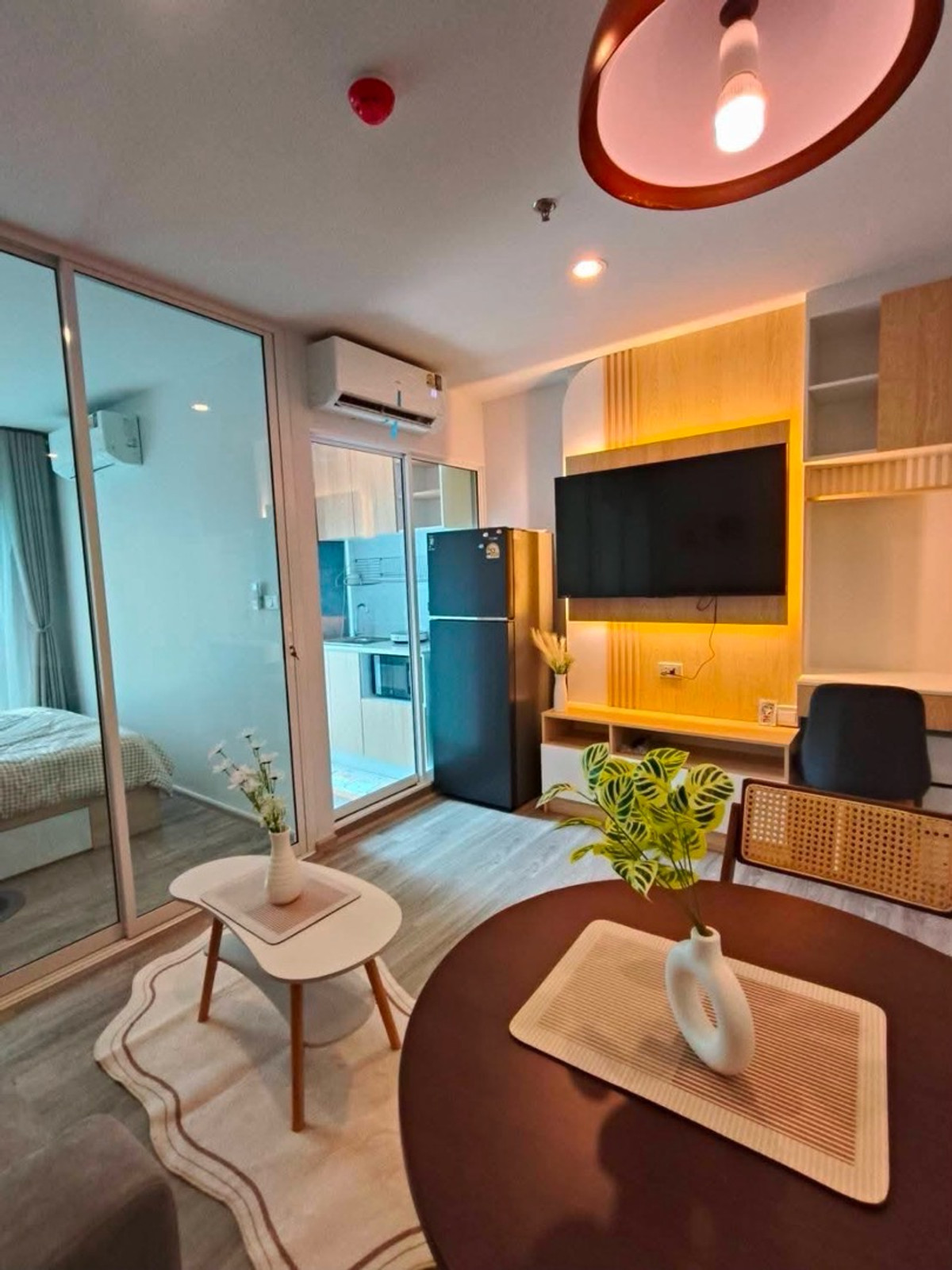 For rent, Regent Home Bangna, near BTS Bangna 400 m. *Ready to move in* beautiful room, brand new room. For rent, Regent Home Bangna, near BTS Bangna 400 m. *Ready to move in* beautiful room, brand new room.