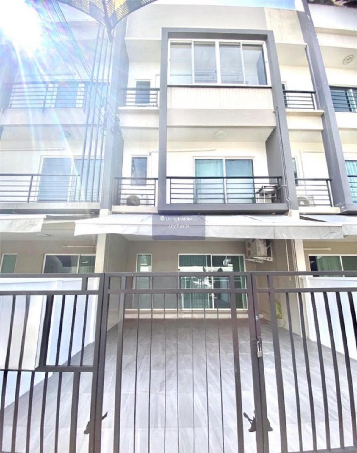 Townhome for rent, Baan Klang Muang, Sukhumvit 77 (Soi On Nut 17), Phatthanakan 20, near BTS On Nut. Townhome for rent, Baan Klang Muang, Sukhumvit 77 (Soi On Nut 17), Phatthanakan 20, near BTS On Nut.