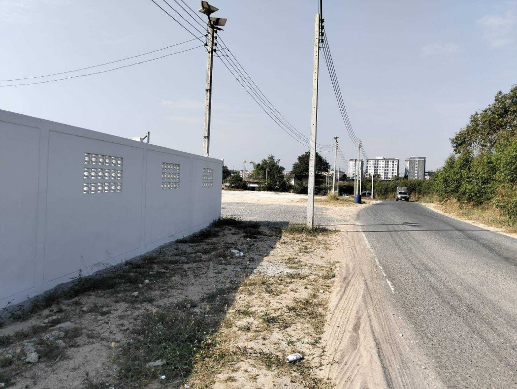 Land for sale, zoned yellow, 63 rai 3 ngan 52 square wah, near Eastern Seaboard Industrial Estate. – รูปที่ 4