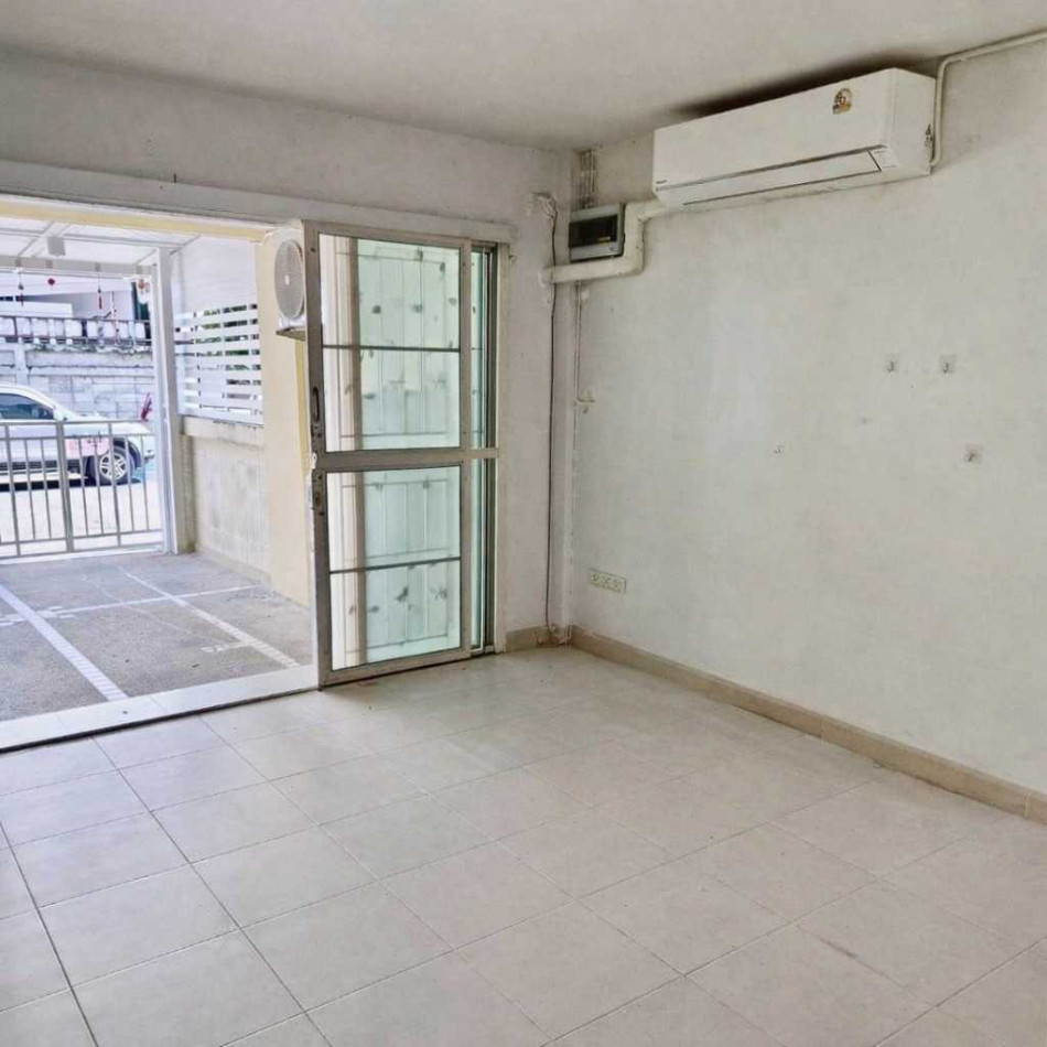 ขาย ทาวน์โฮม กลอรี่เฮ้าส์ รามอินทรา 65 100 ตรม 16 ตรว ใกล้โรงเรียนสุขฤทัย – รูปที่ 3