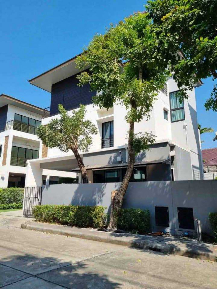 Single house for rent, Lumpini Suan Luang Rama IX Phase 1, 310 sq m, 54 sq wah, near Mega Bangna. Single house for rent, Lumpini Suan Luang Rama IX Phase 1, 310 sq m, 54 sq wah, near Mega Bangna.