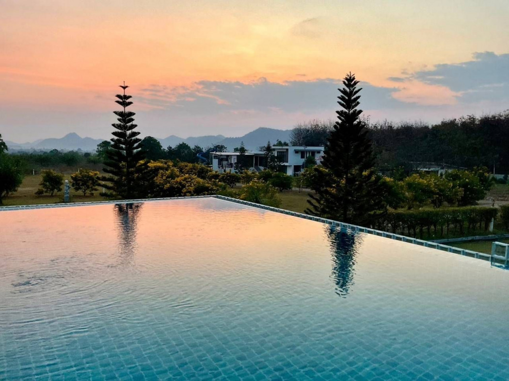 ขาย รีสอร์ต เขาใหญ่ ต.​ขนงพระ​​ อ.ปากช่อง 18 ไร่ 11 ตรว เห็นทิวเขา สวยสุด ๆ