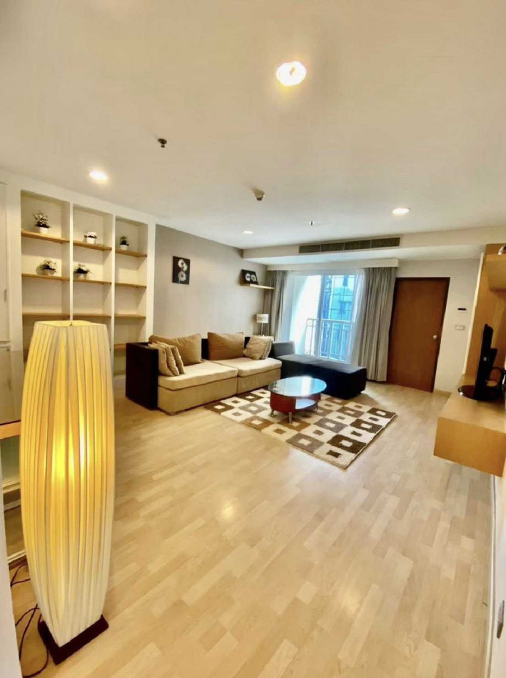 Condo for rent, 59 Heritage, 40 sq m, 2 bedrooms, 2 bathrooms, 21st floor, 1 parking space.