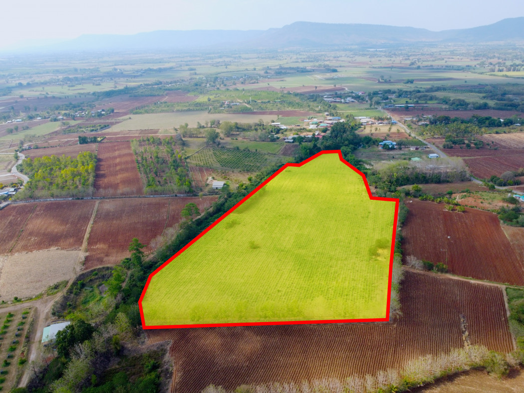 Land for sale in Khao Yai, Khlong Muang Subdistrict, Pak Chong District, 32 rai, next to water, plus mountain view. Land for sale in Khao Yai, Khlong Muang Subdistrict, Pak Chong District, 32 rai, next to water, plus mountain view.