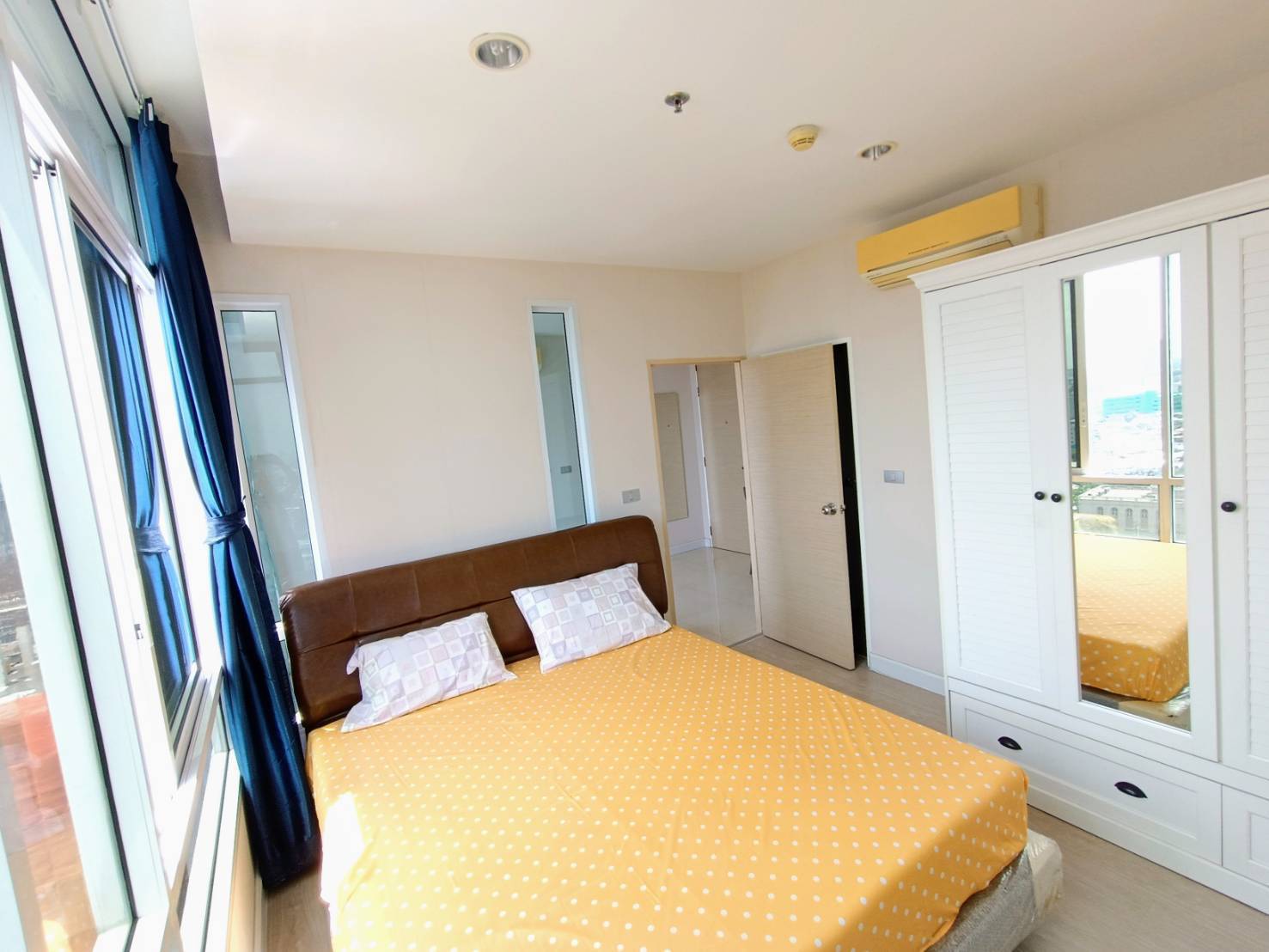 P-45154 City View! The Sky Sukhumvit 1 Bed near BTS Udomsuk from 12,000 THB Line Id: @easythaihome 085-592-2897 P-45154 City View! The Sky Sukhumvit 1 Bed near BTS Udomsuk from 12,000 THB Line Id: @easythaihome 085-592-2897