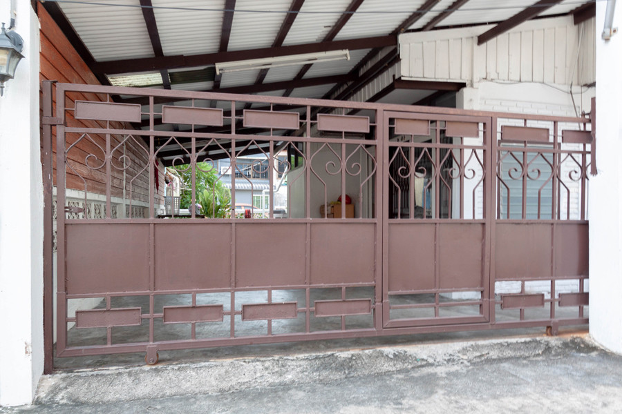 ให้เช่าบ้านเดี่ยว 2 ชั้น ลาดพร้าว 132 () ให้เช่าบ้านเดี่ยว 2 ชั้น ลาดพร้าว 132 ()