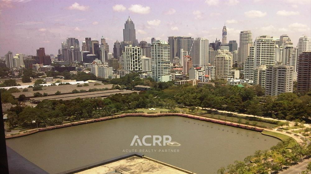 Partly-furnished Office Space for Sale/Rent, Sukhumvit 21 Asoke. Closed to BTS / MRT