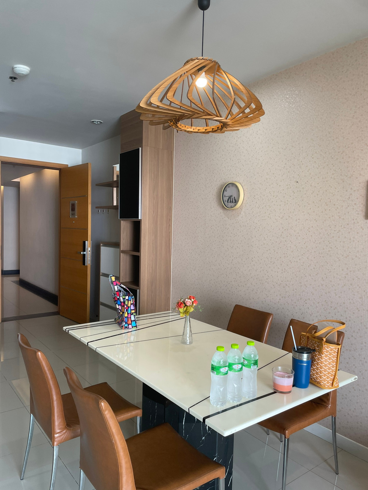 For Sale Circle Condominium area 76 sqm 2Br Price 8.9 MB For Sale Circle Condominium area 76 sqm 2Br Price 8.9 MB
