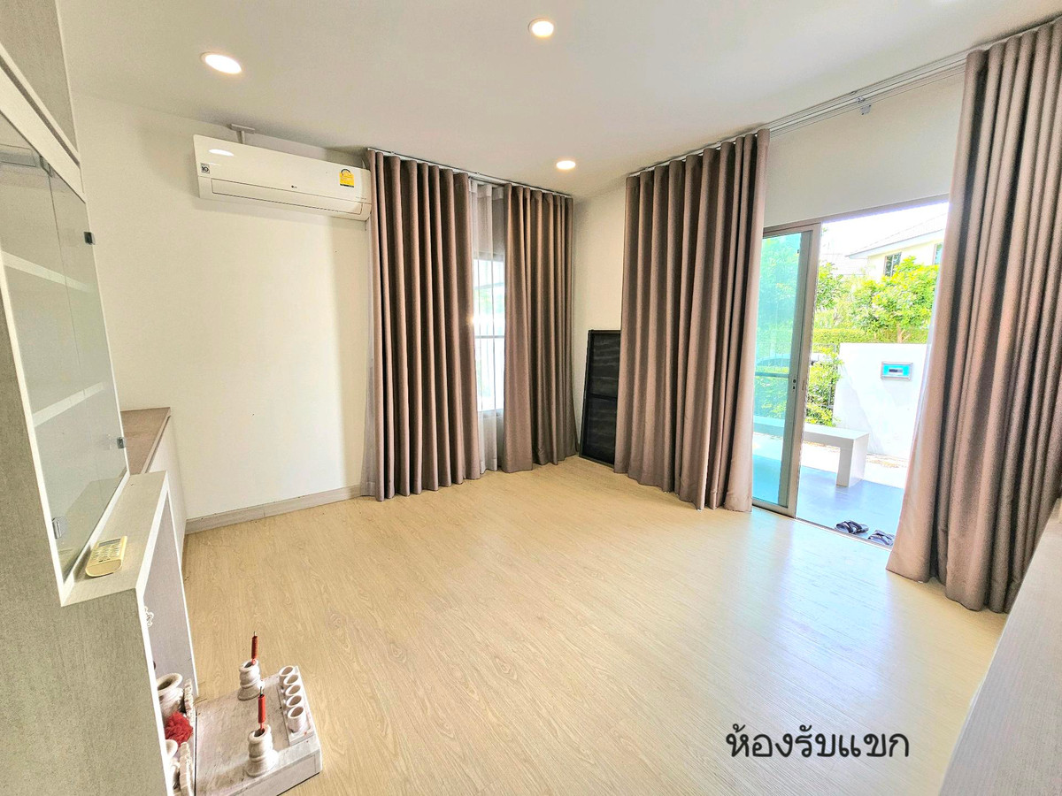บ้านเดี่ยว 2 ชั้น 5 ห้องนอน, 4 ห้องน้ำ โครงการไลฟ์ อิน เดอะ การ์เด้น อ.บ้านฉาง จ.ระยอง
House for sale, 5 bedrooms, 4 bathrooms, Life in the garden village, Banchang district, Rayong – รูปที่ 2