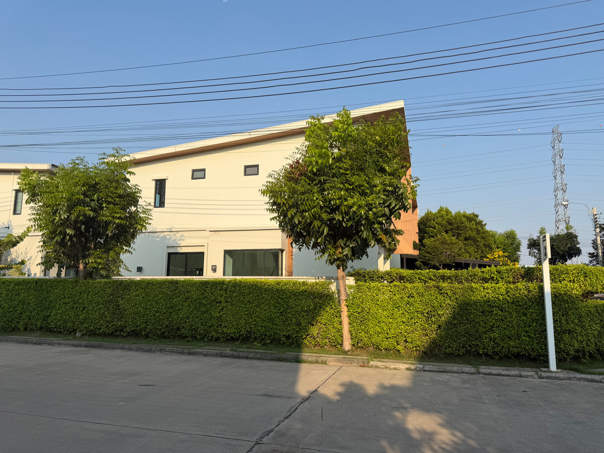 บ้านใหม่ใกล้เมกะบางนา ขายขาดทุนล้านกว่า🏡 บ้านเดี่ยวโคโม่เบียงก้า ใกล้เมกาบางนา3กิโล – รูปที่ 2