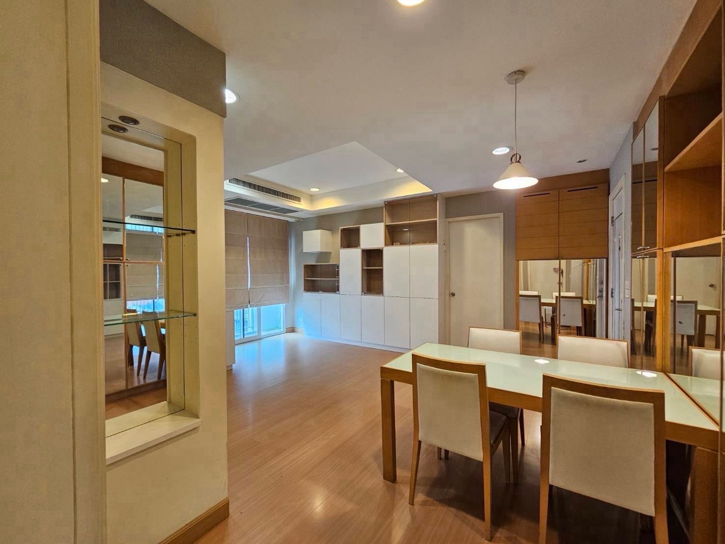 The Bangkok Sub road 2bed 75sqm 35k The Bangkok Sub road 2bed 75sqm 35k