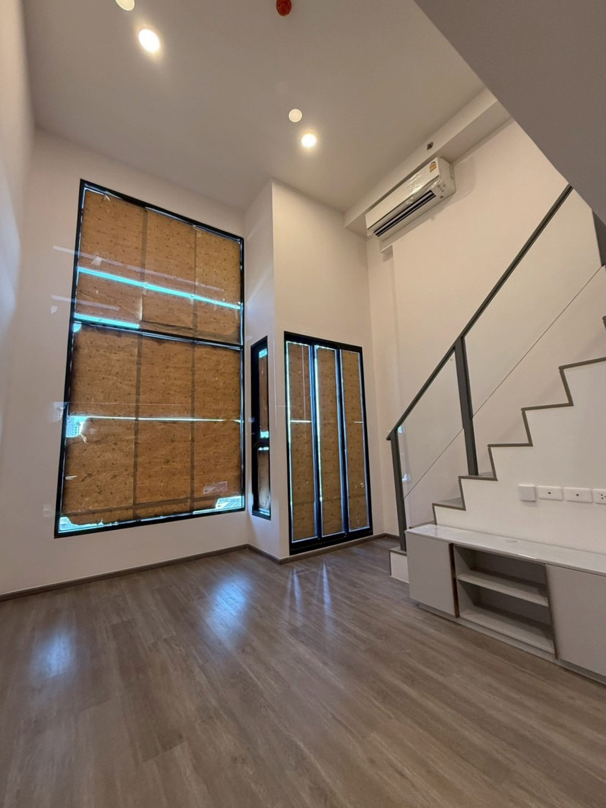 ⭐ขายคอนโดมือหนึ่ง!! ห้องมุม Duplex ขายดาวน์เท่าทุน ห้องสภาพสวย ทำเลดี เครื่องใช้ฟ้าครบครัน 🚅 ใกล้ BTS ม.เกษตรศาสตร์ เดิน 3 นาทีถึง! – รูปที่ 3