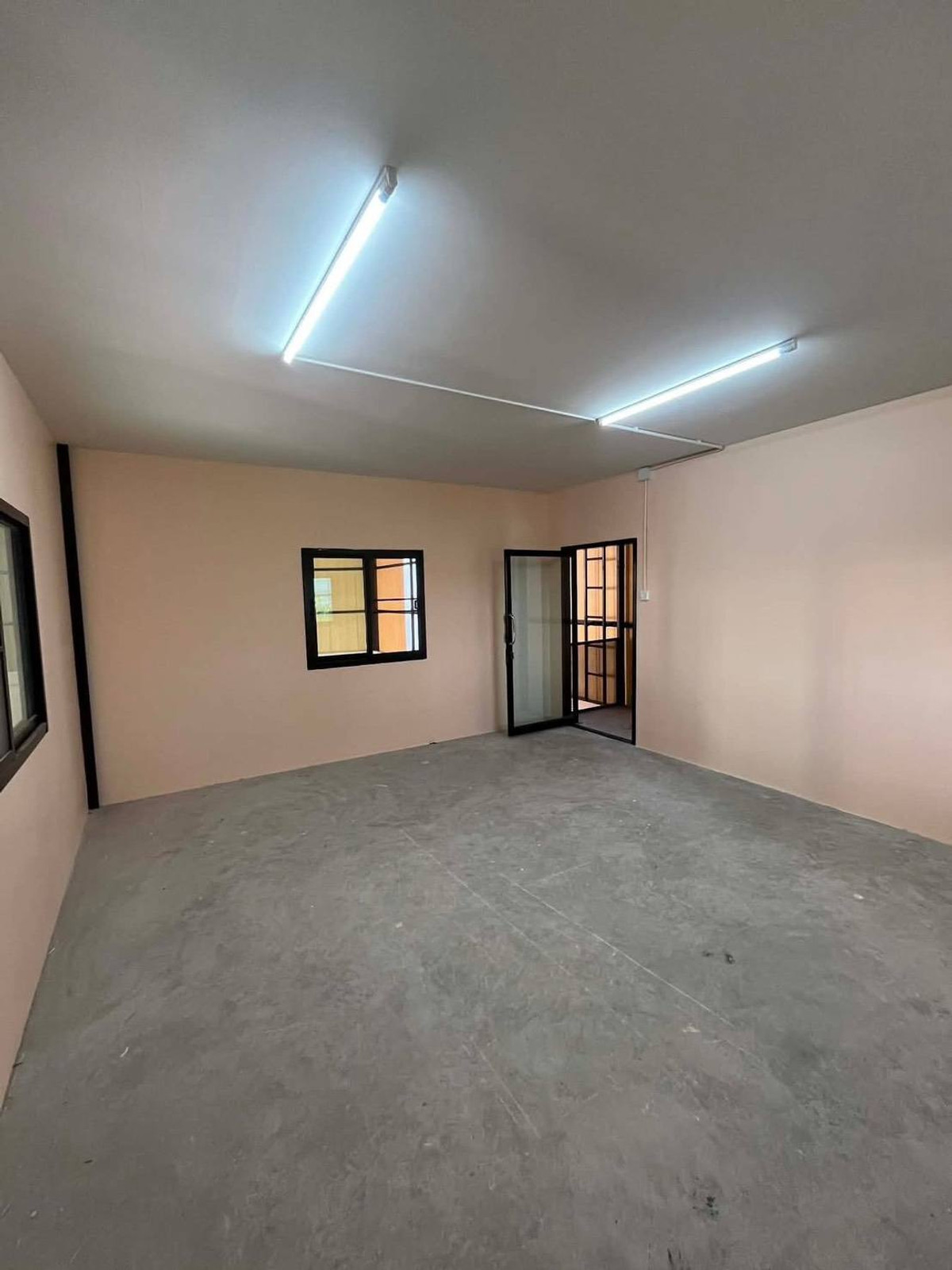 For Rent, 📦 Warehouse Office Size 300 sqm 📍 Lat Krabang 14/1 – รูปที่ 2