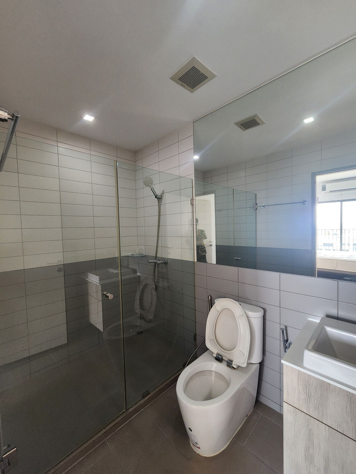 ideo mobi 2 ห้องนอน 2 ห้องน้ำ ห้องสวยติดรถไฟฟ้า – รูปที่ 2