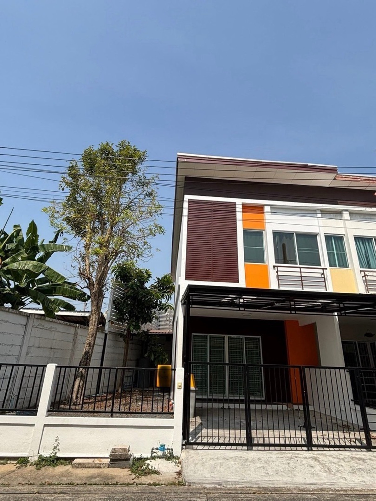 For rent, City Saint - Prachachuen | House ready to move in | 3 bedrooms, 2 bathrooms | 33 sq m | 18,000 baht per month, can raise small animals/can register a company For rent, City Saint - Prachachuen | House ready to move in | 3 bedrooms, 2 bathrooms | 33 sq m | 18,000 baht per month, can raise small animals/can register a company
