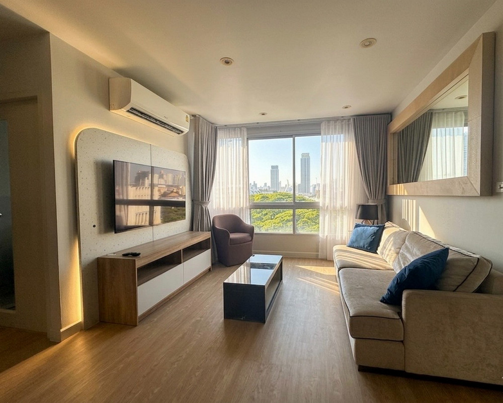 สอบถามโทร : 081-821-4826 ขายพร้อมผู้เช่า Condo Sathorn Plus By The Garden ใกล้ MRT ลุมพินี 55 ตารางเมตร 1 ห้องนอน ชั้น9 ตกแต่งครบตามรูป