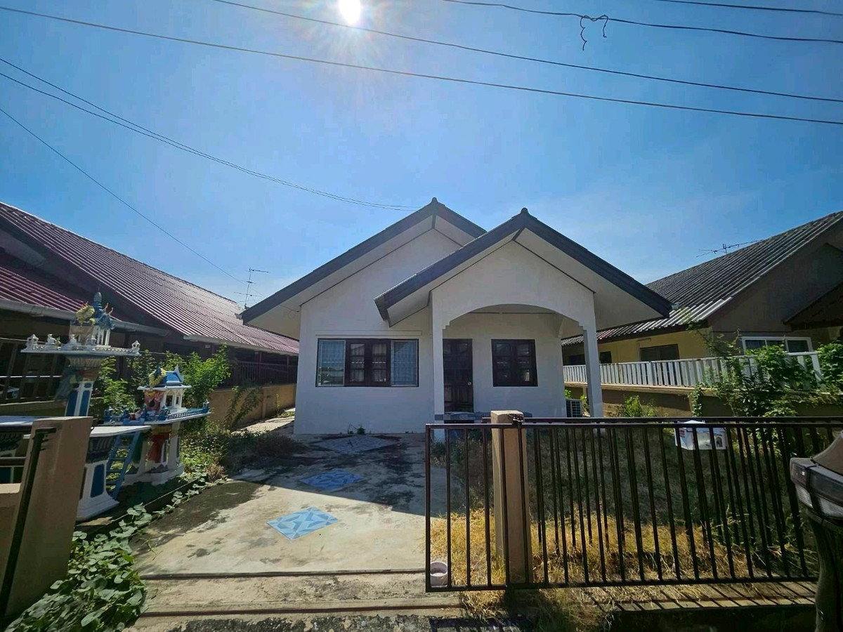 Single house for rent, Krung Siam Villa Village, good price, house ready to move in. Near Bangna 5 Hospital