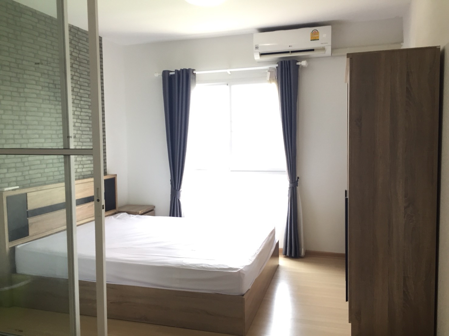 Ready to move in!! For sale/rent new room & New furniture & New electrical appliances, cool air conditioner, washing machine, UNIO Charan 3 (room divider), Building H, 4th floor, near the swimming pool, condo near MRT Tha Phra. Ready to move in!! For sale/rent new room & New furniture & New electrical appliances, cool air conditioner, washing machine, UNIO Charan 3 (room divider), Building H, 4th floor, near the swimming pool, condo near MRT Tha Phra.