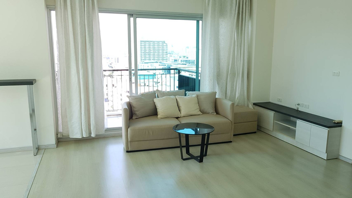 !! Fire Sale !! 65sqm for 5.7M Thb at Life Ratchadaphisek