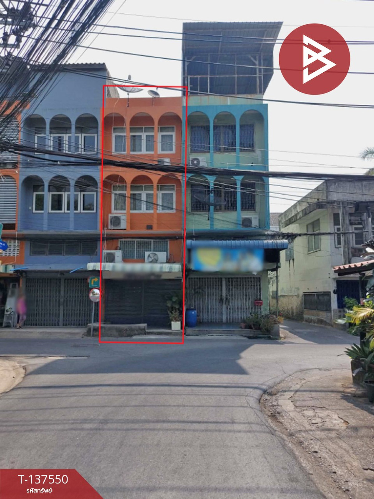 Commercial building for sale, 4 and a half floors, Soi Phetkasem 46, Bangkok, near Seacon Bang Khae. Commercial building for sale, 4 and a half floors, Soi Phetkasem 46, Bangkok, near Seacon Bang Khae.