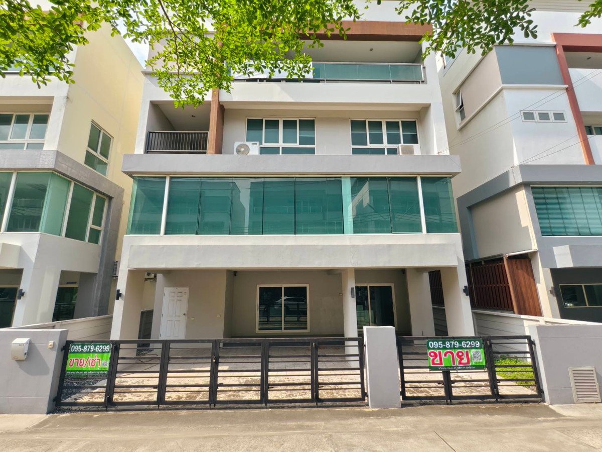 For sale/rent 4-story home office next to The Terminal Suvarnabhumi project, has a built-in elevator, near Suvarnabhumi Airport. For sale/rent 4-story home office next to The Terminal Suvarnabhumi project, has a built-in elevator, near Suvarnabhumi Airport.