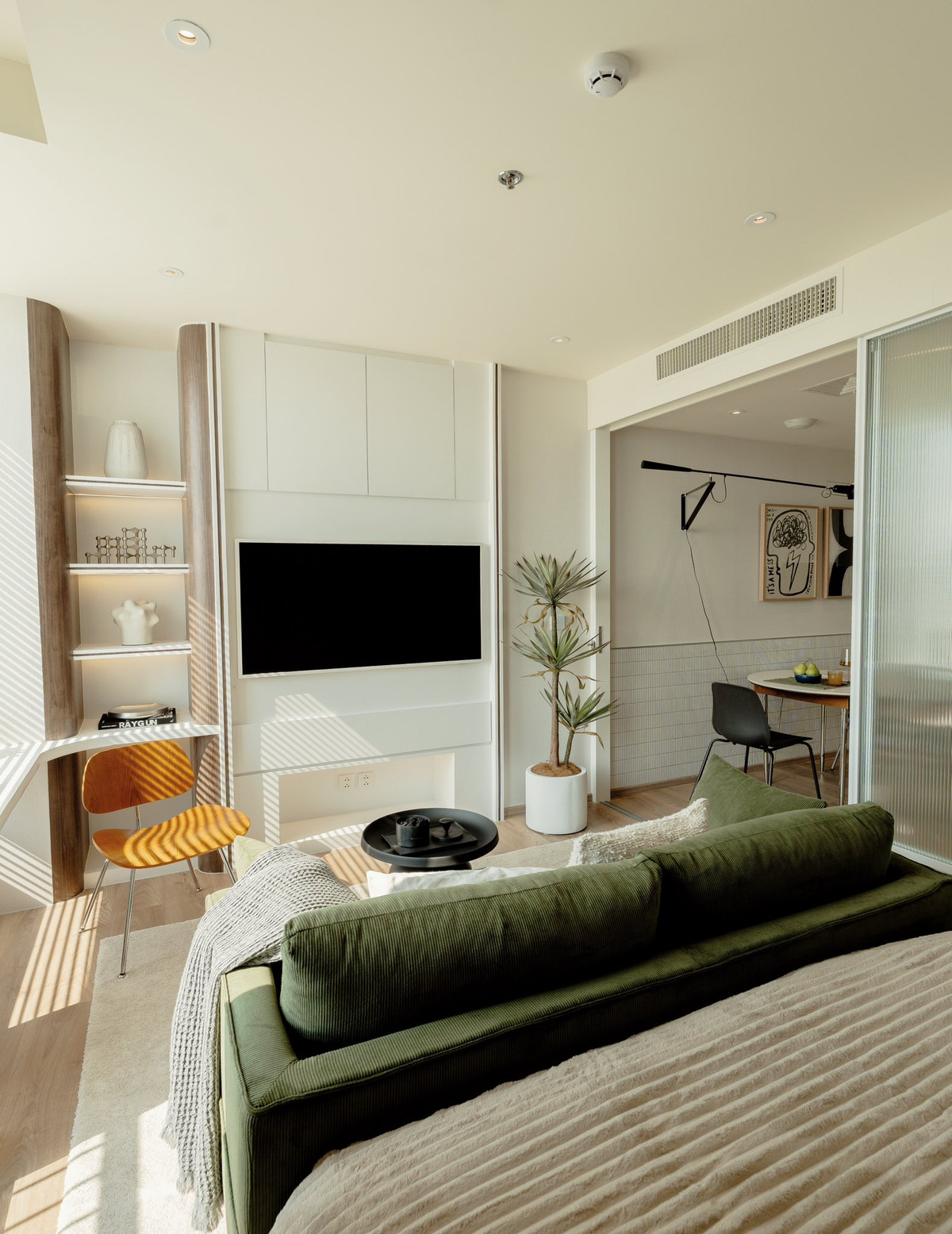 ห้องใหม่แต่งครบ Noble Form Thonglor วิวโล่ง พร้อมอยู่